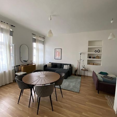 Roomy Apartment Close To Palmovka プラハ エクステリア 写真